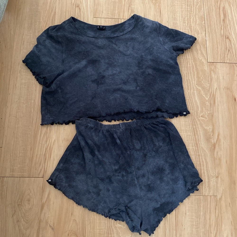 Billabong matching set